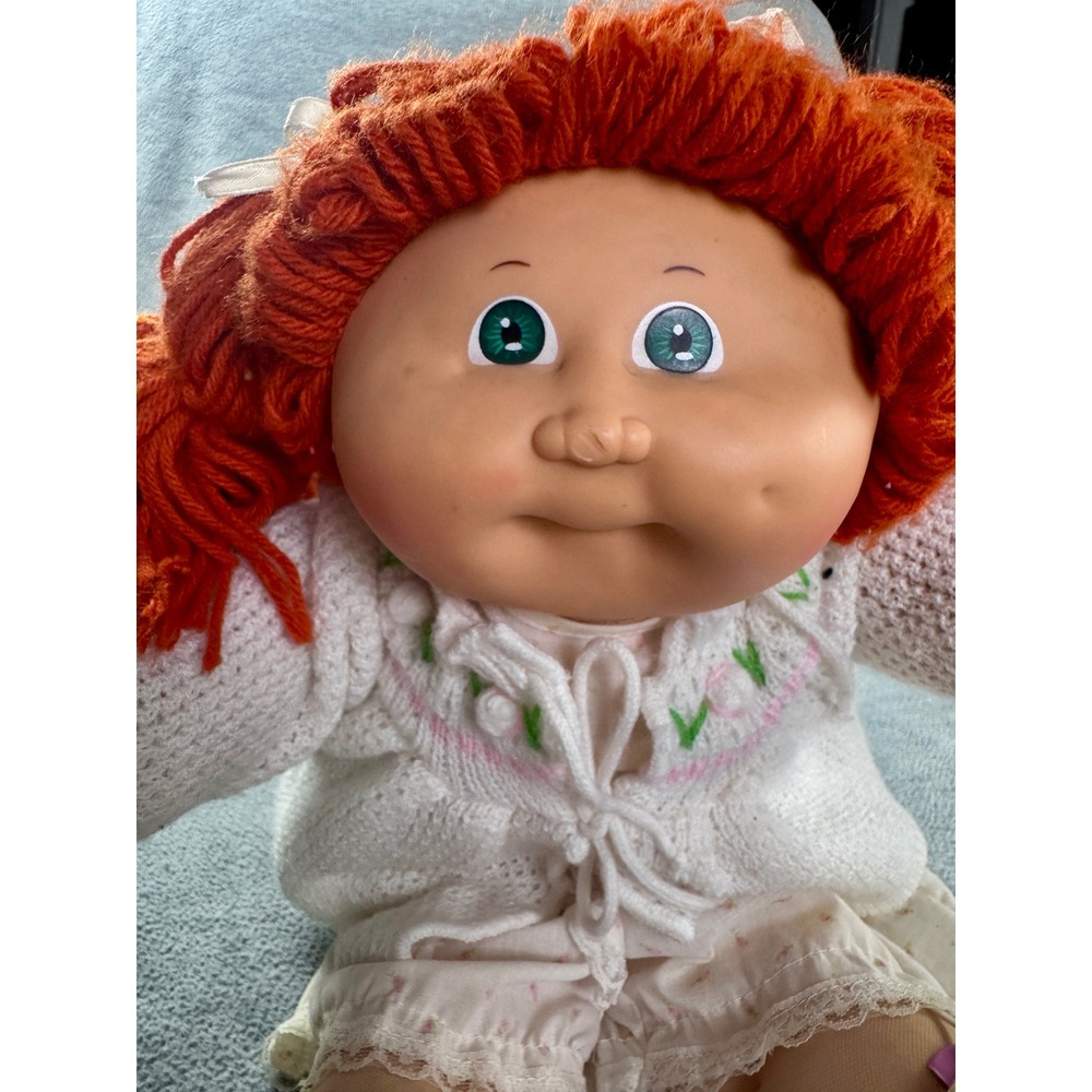 Vintage‎ Cabbage Patch Kids Doll Red Yarn Hair Green Eyes Knit Sweater 16 inch
